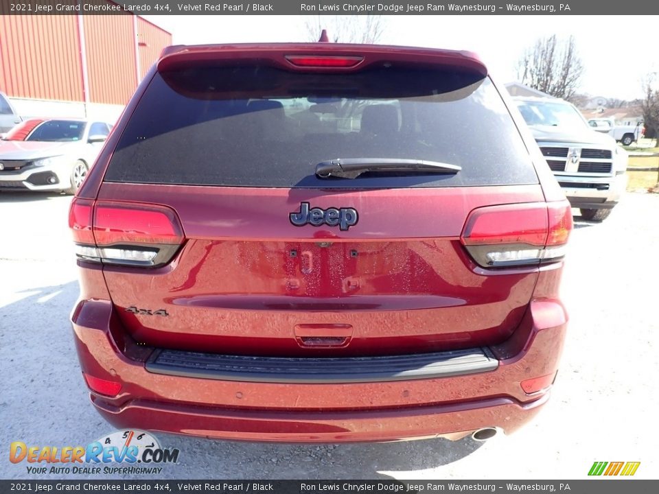 2021 Jeep Grand Cherokee Laredo 4x4 Velvet Red Pearl / Black Photo #4