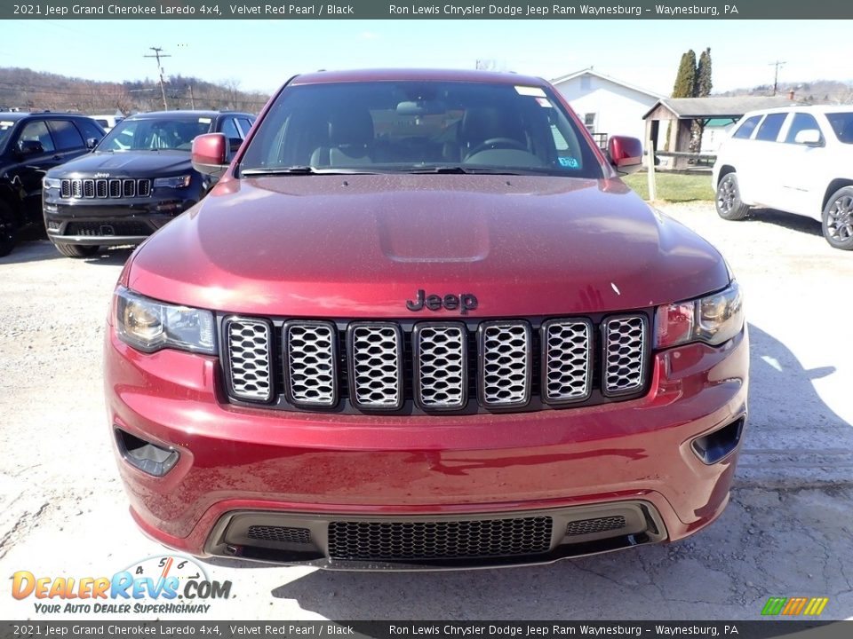 2021 Jeep Grand Cherokee Laredo 4x4 Velvet Red Pearl / Black Photo #8