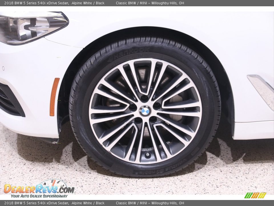 2018 BMW 5 Series 540i xDrive Sedan Alpine White / Black Photo #27