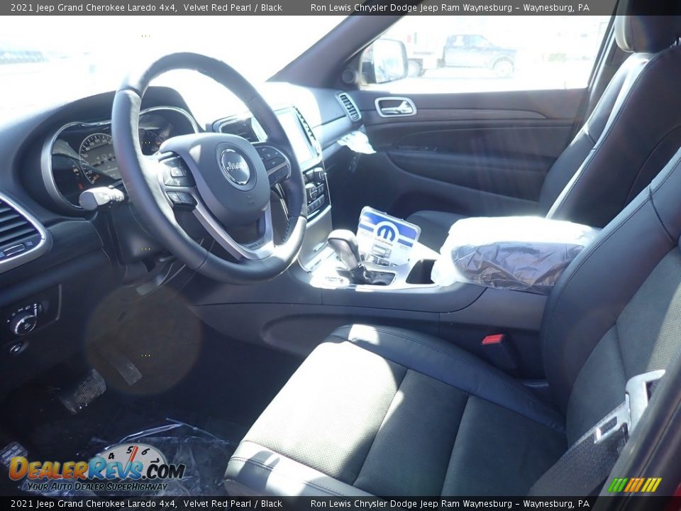 2021 Jeep Grand Cherokee Laredo 4x4 Velvet Red Pearl / Black Photo #12