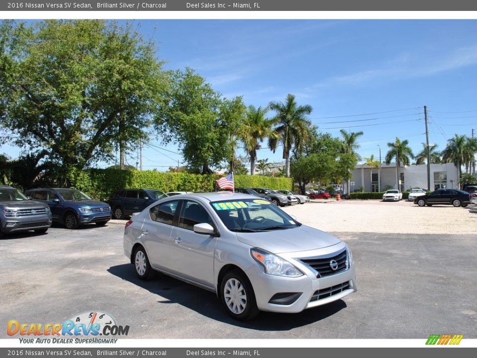 2016 Nissan Versa SV Sedan Brilliant Silver / Charcoal Photo #1