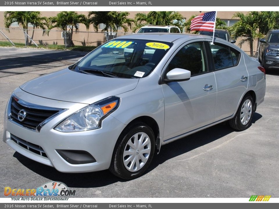 Brilliant Silver 2016 Nissan Versa SV Sedan Photo #4