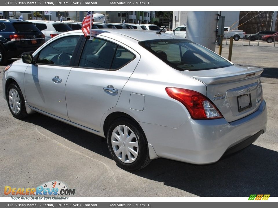 2016 Nissan Versa SV Sedan Brilliant Silver / Charcoal Photo #6