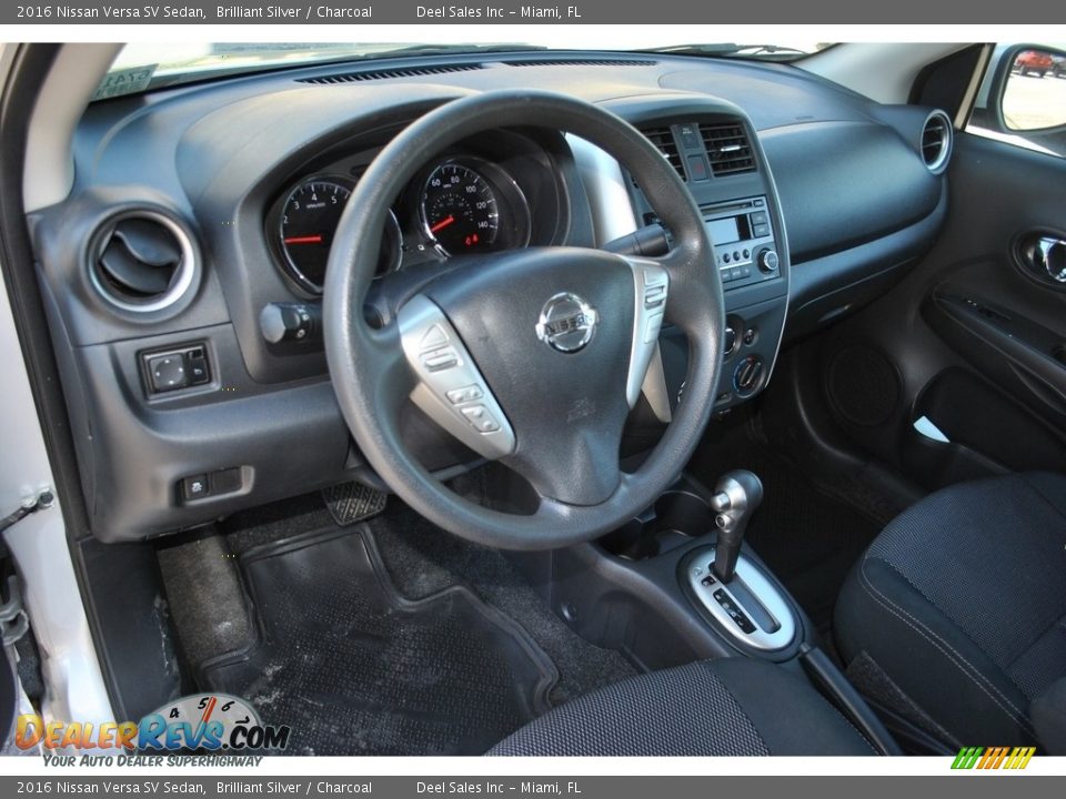 Charcoal Interior - 2016 Nissan Versa SV Sedan Photo #14