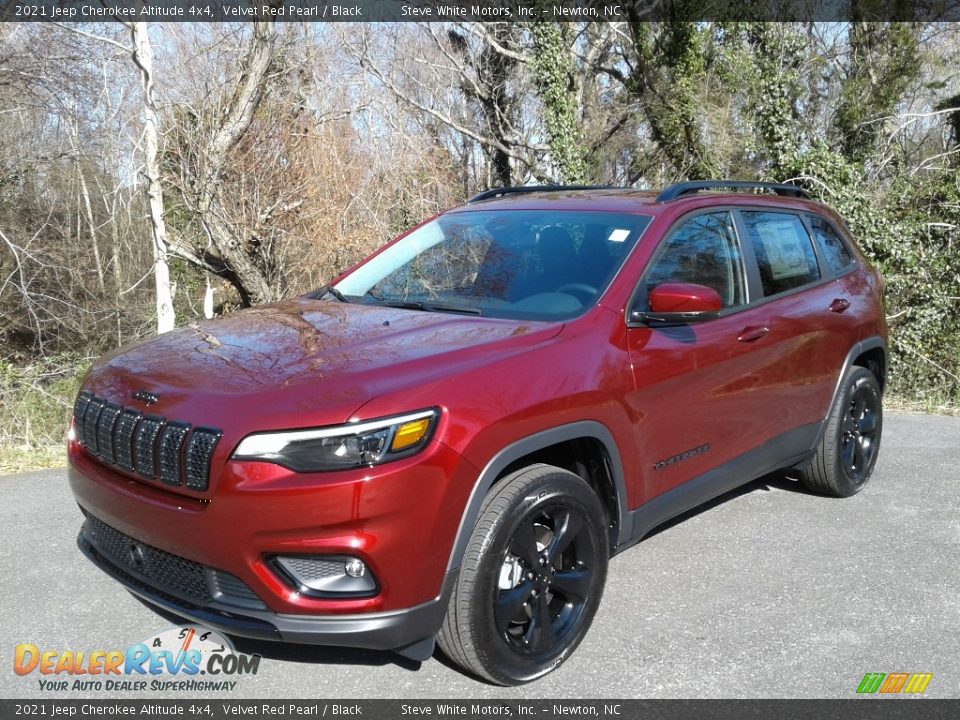 2021 Jeep Cherokee Altitude 4x4 Velvet Red Pearl / Black Photo #2