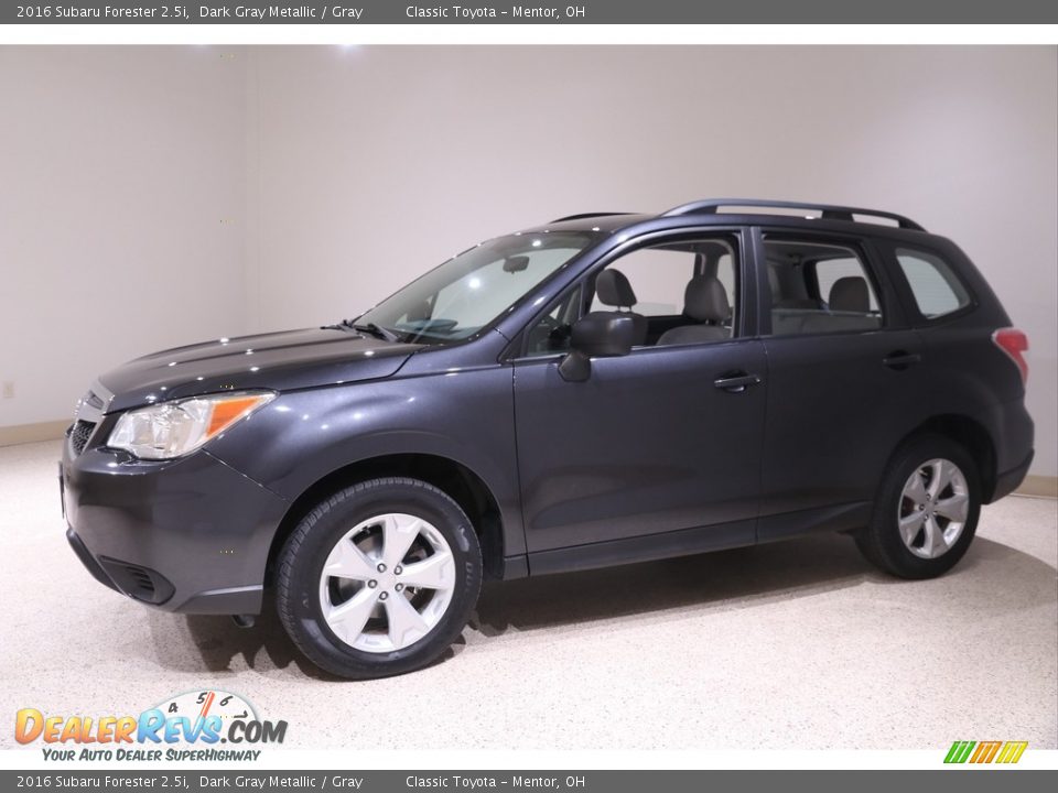 2016 Subaru Forester 2.5i Dark Gray Metallic / Gray Photo #3