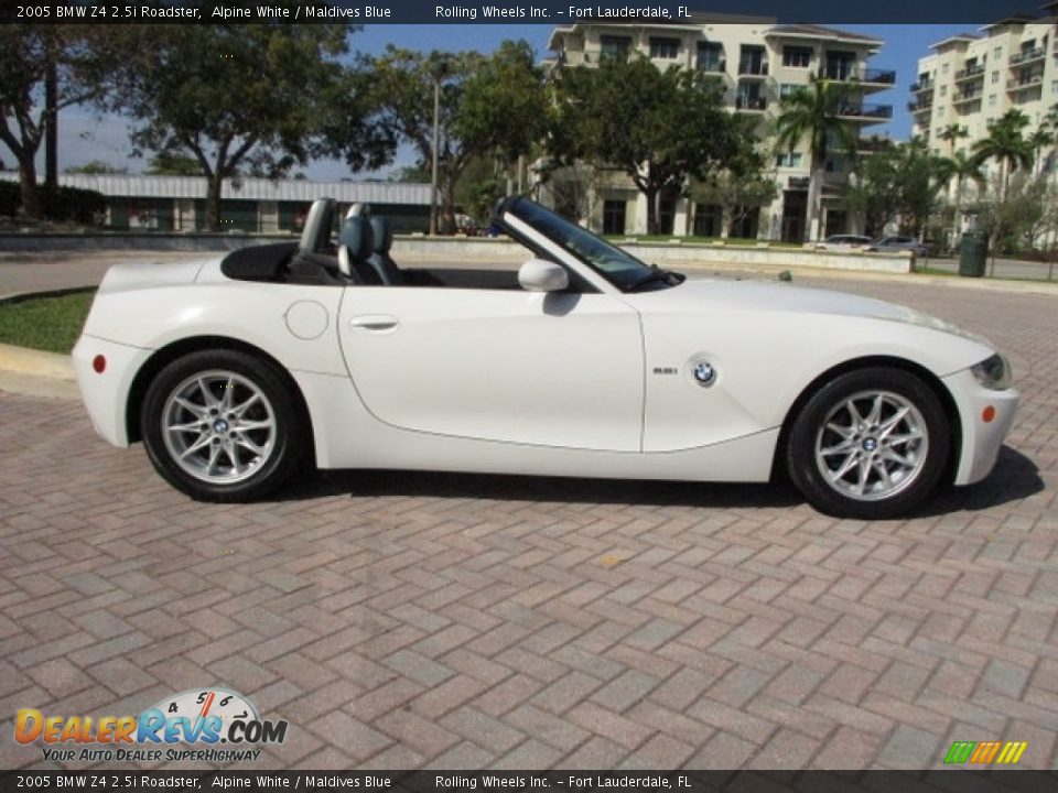 2005 BMW Z4 2.5i Roadster Alpine White / Maldives Blue Photo #25