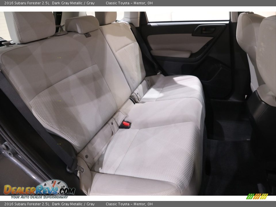 2016 Subaru Forester 2.5i Dark Gray Metallic / Gray Photo #21