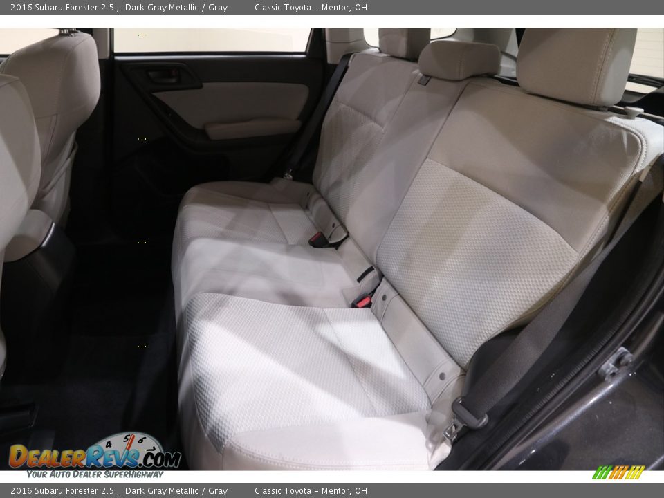 2016 Subaru Forester 2.5i Dark Gray Metallic / Gray Photo #22