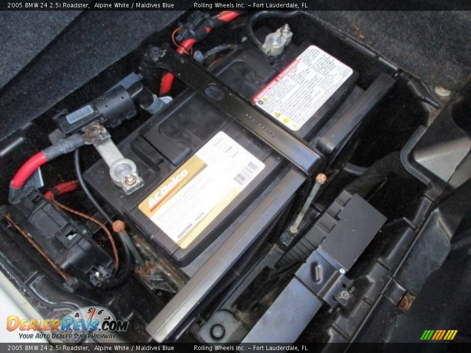 2005 BMW Z4 2.5i Roadster Alpine White / Maldives Blue Photo #34