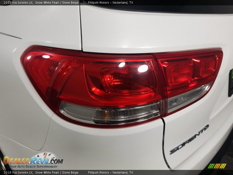 2018 Kia Sorento LX Snow White Pearl / Stone Beige Photo #9