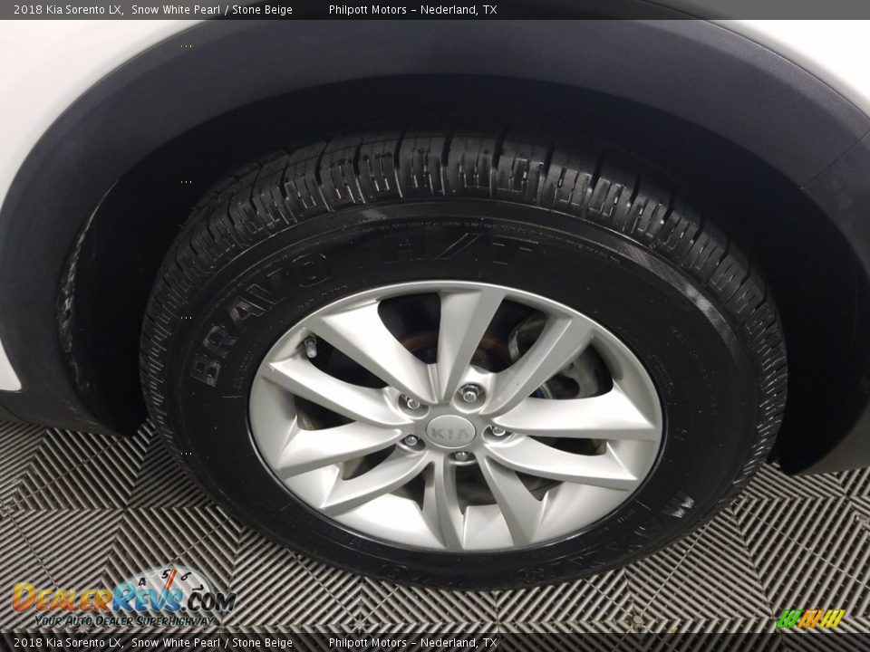 2018 Kia Sorento LX Wheel Photo #12