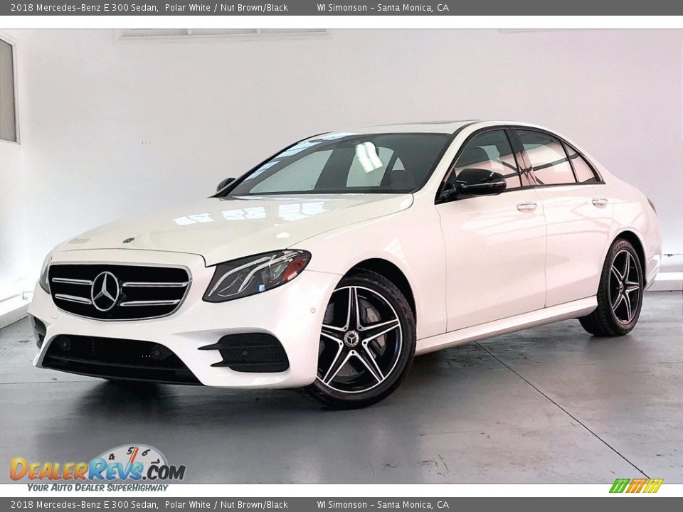 Front 3/4 View of 2018 Mercedes-Benz E 300 Sedan Photo #12