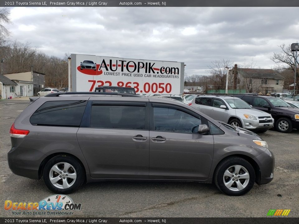 2013 Toyota Sienna LE Predawn Gray Mica / Light Gray Photo #8