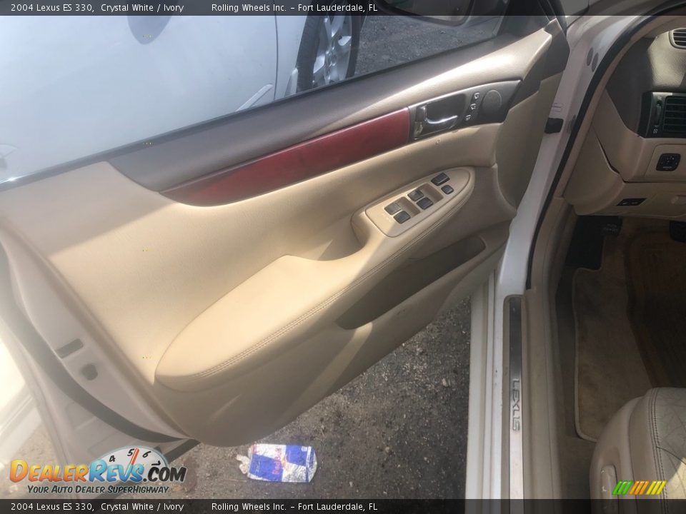 2004 Lexus ES 330 Crystal White / Ivory Photo #8