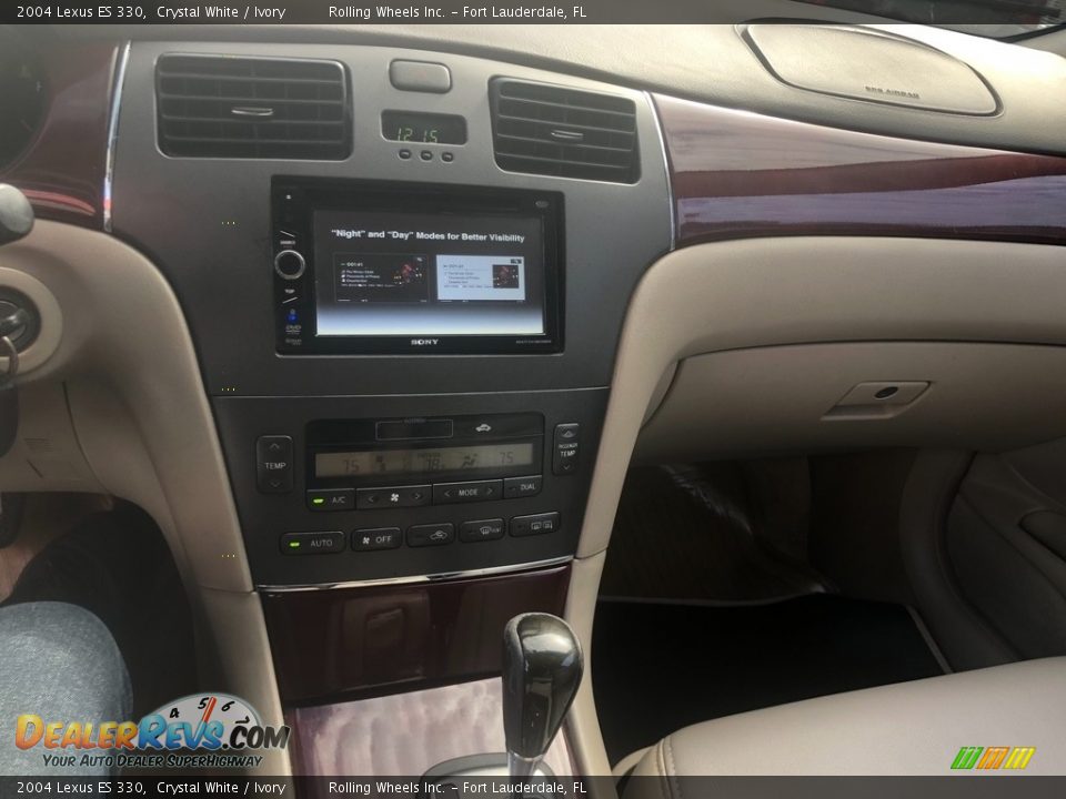 2004 Lexus ES 330 Crystal White / Ivory Photo #14