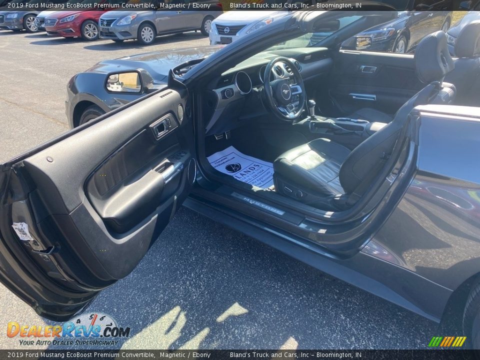 2019 Ford Mustang EcoBoost Premium Convertible Magnetic / Ebony Photo #19