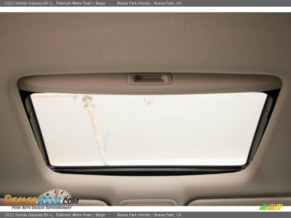 2022 Honda Odyssey EX-L Platinum White Pearl / Beige Photo #24