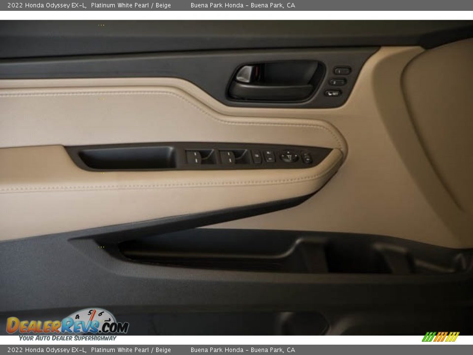 2022 Honda Odyssey EX-L Platinum White Pearl / Beige Photo #33