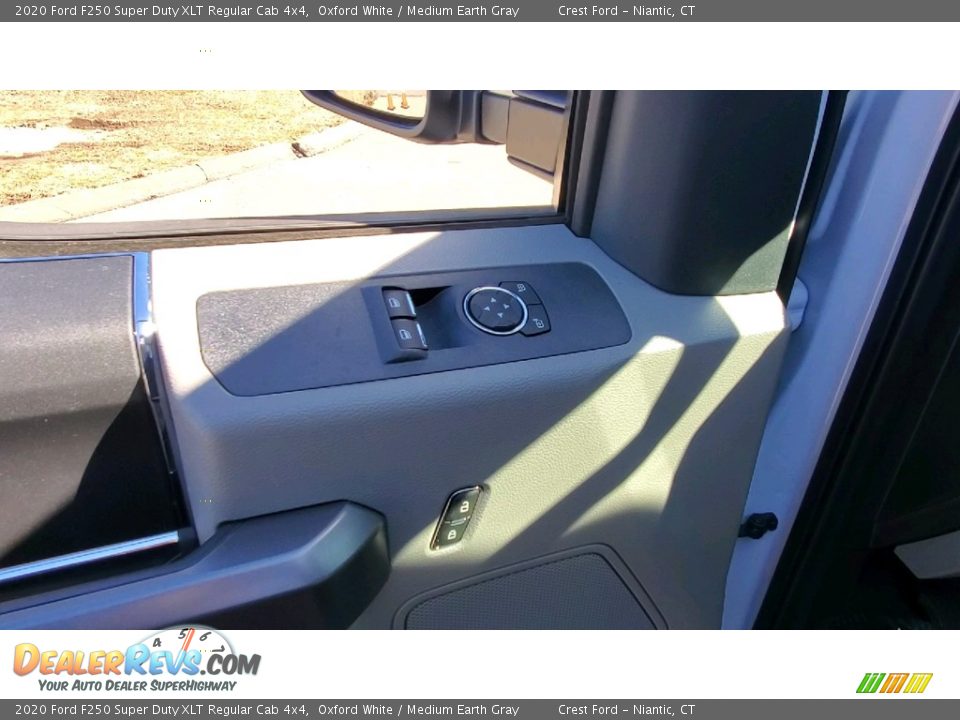 2020 Ford F250 Super Duty XLT Regular Cab 4x4 Oxford White / Medium Earth Gray Photo #12