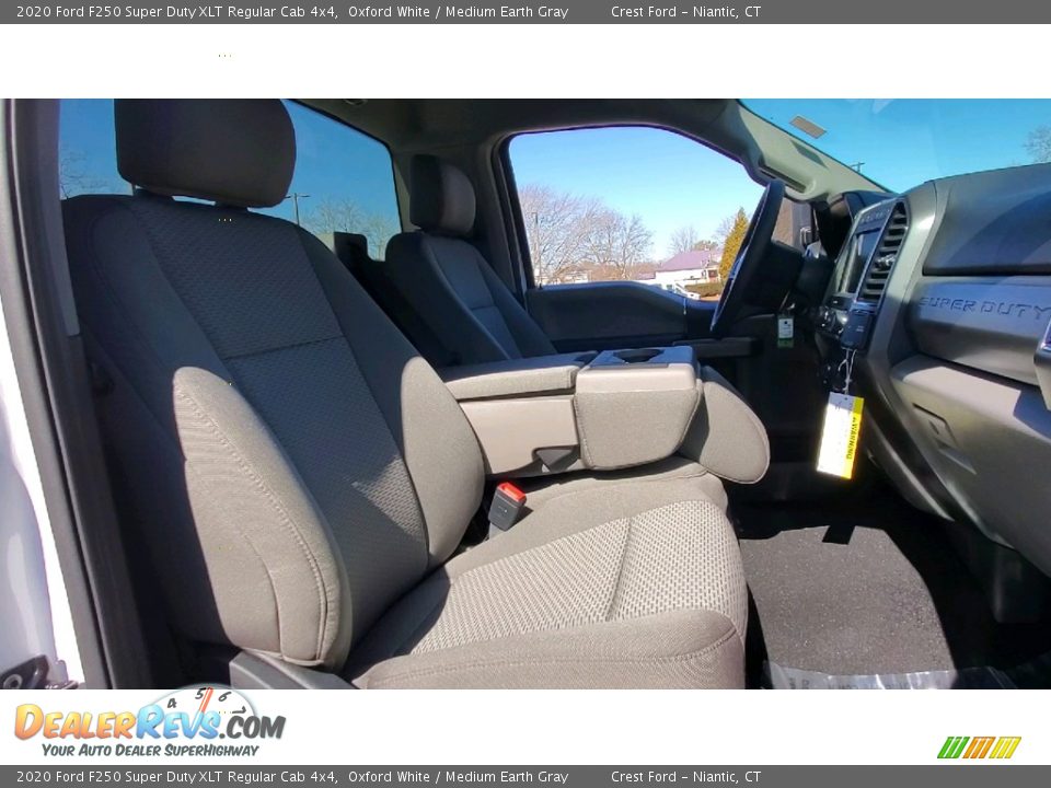 2020 Ford F250 Super Duty XLT Regular Cab 4x4 Oxford White / Medium Earth Gray Photo #20