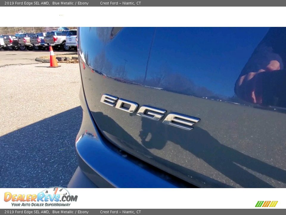 2019 Ford Edge SEL AWD Blue Metallic / Ebony Photo #10