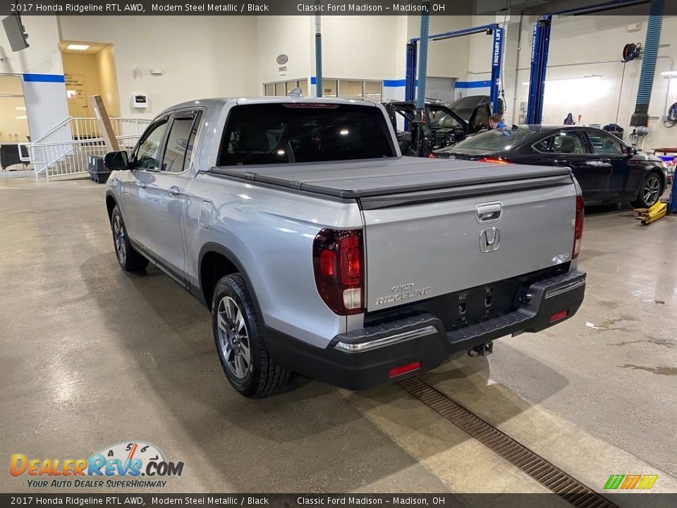 2017 Honda Ridgeline RTL AWD Modern Steel Metallic / Black Photo #4