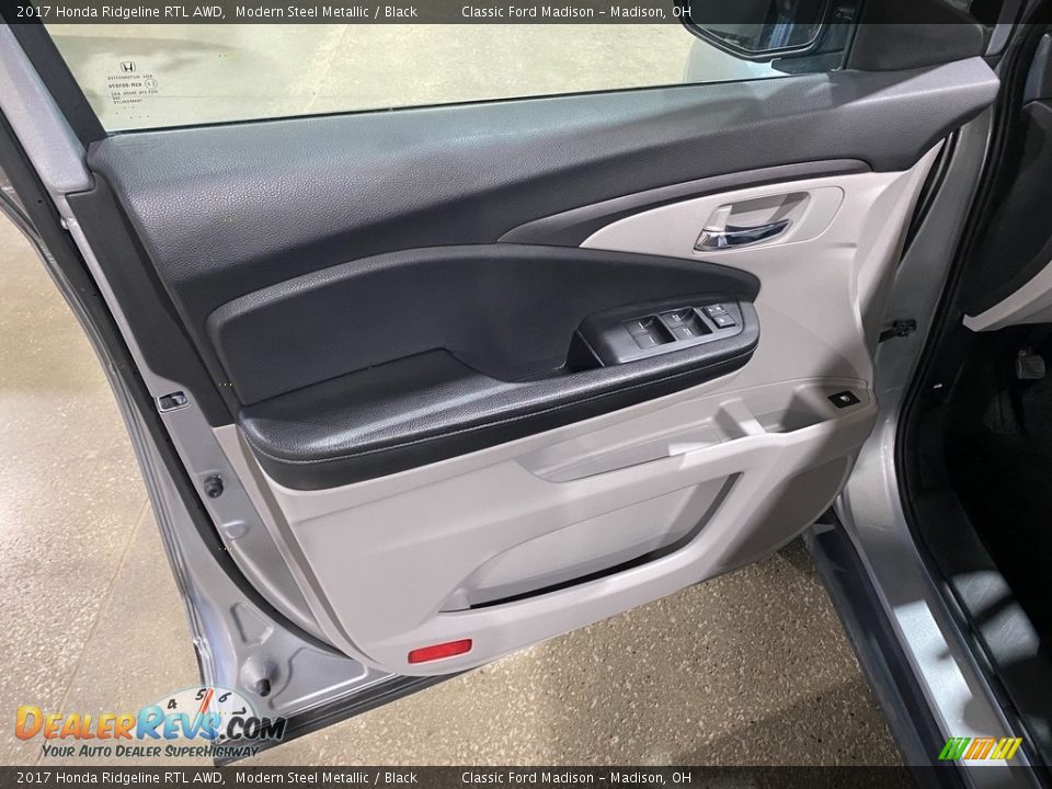 2017 Honda Ridgeline RTL AWD Modern Steel Metallic / Black Photo #7