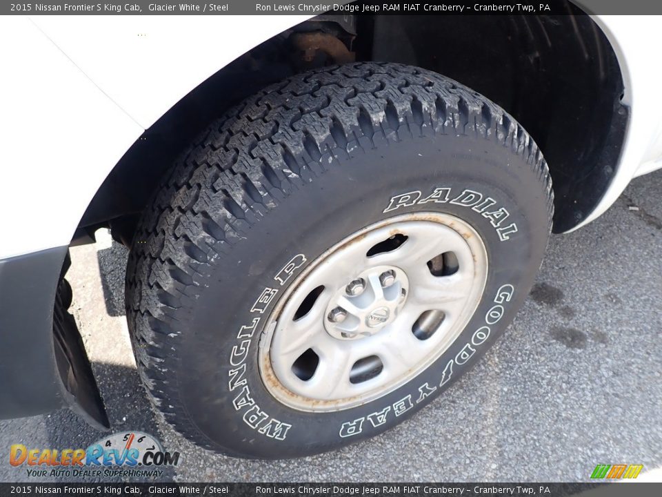 2015 Nissan Frontier S King Cab Glacier White / Steel Photo #5