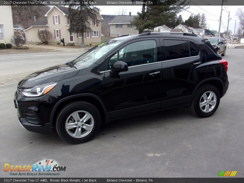 2017 Chevrolet Trax LT AWD Mosaic Black Metallic / Jet Black Photo #5