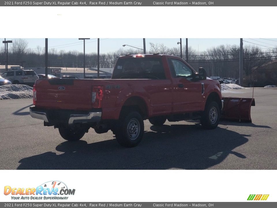 2021 Ford F250 Super Duty XL Regular Cab 4x4 Race Red / Medium Earth Gray Photo #5