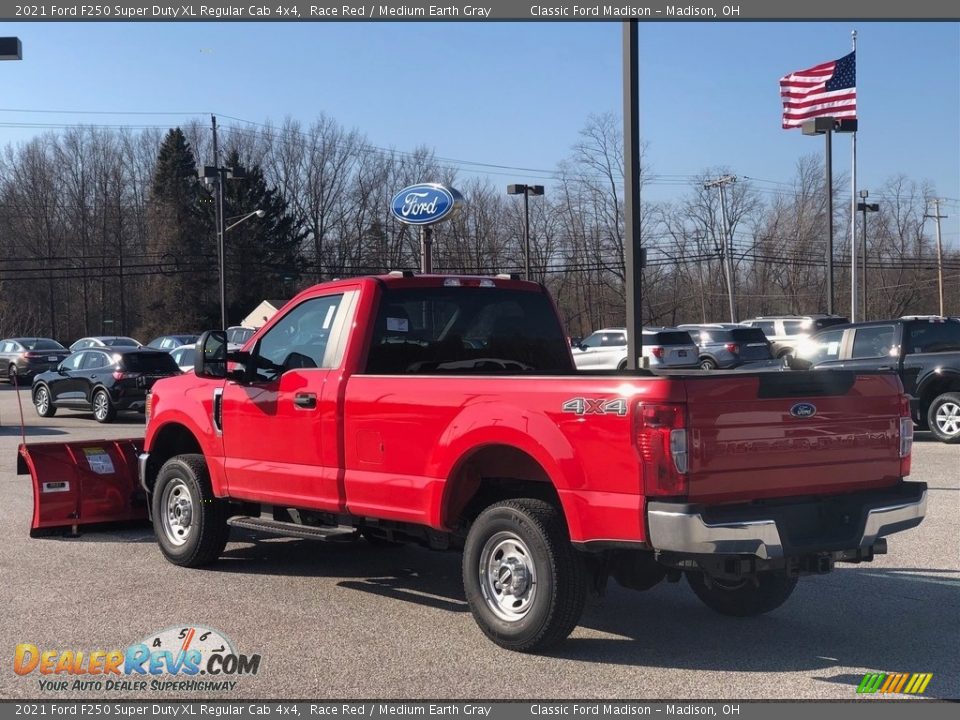 2021 Ford F250 Super Duty XL Regular Cab 4x4 Race Red / Medium Earth Gray Photo #6