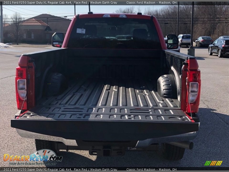 2021 Ford F250 Super Duty XL Regular Cab 4x4 Race Red / Medium Earth Gray Photo #7