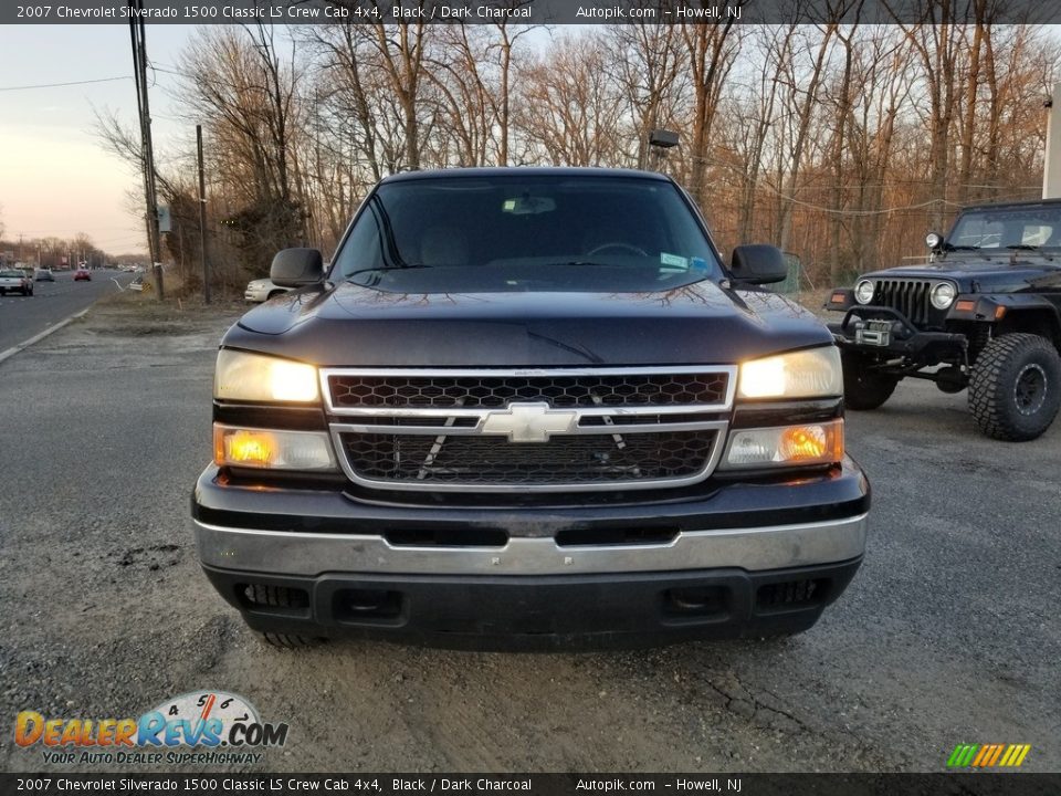 2007 Chevrolet Silverado 1500 Classic LS Crew Cab 4x4 Black / Dark Charcoal Photo #8