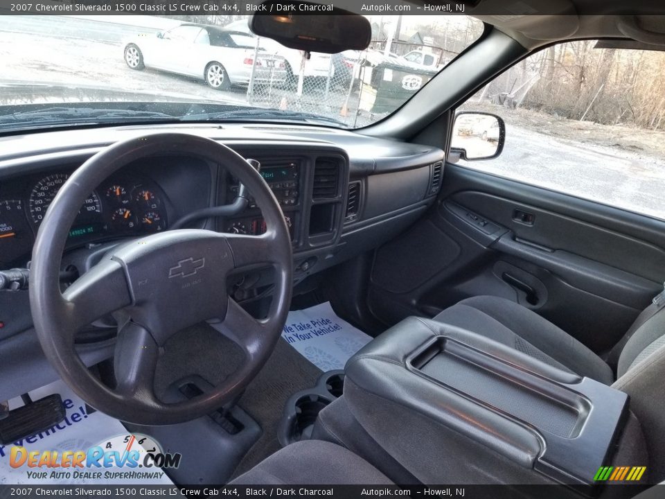 2007 Chevrolet Silverado 1500 Classic LS Crew Cab 4x4 Black / Dark Charcoal Photo #15