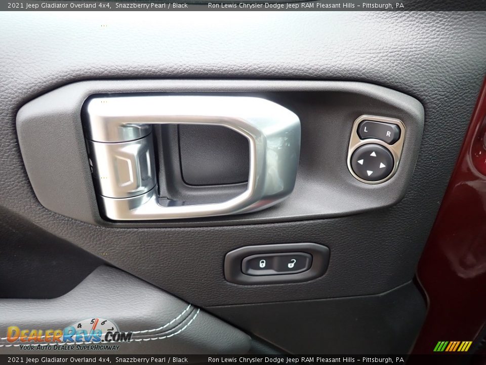 Controls of 2021 Jeep Gladiator Overland 4x4 Photo #14