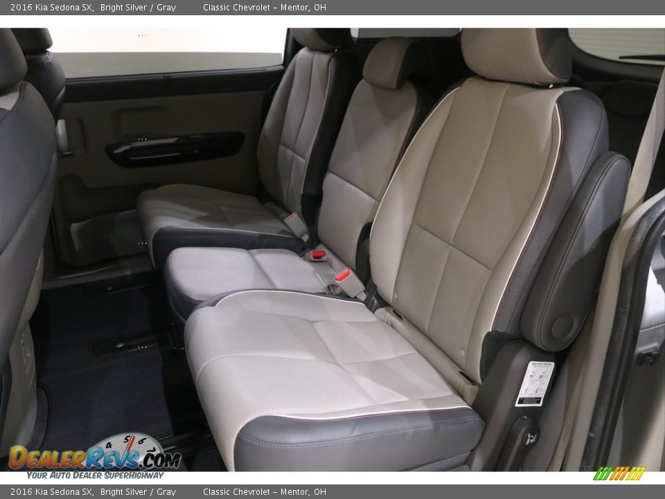 Rear Seat of 2016 Kia Sedona SX Photo #17