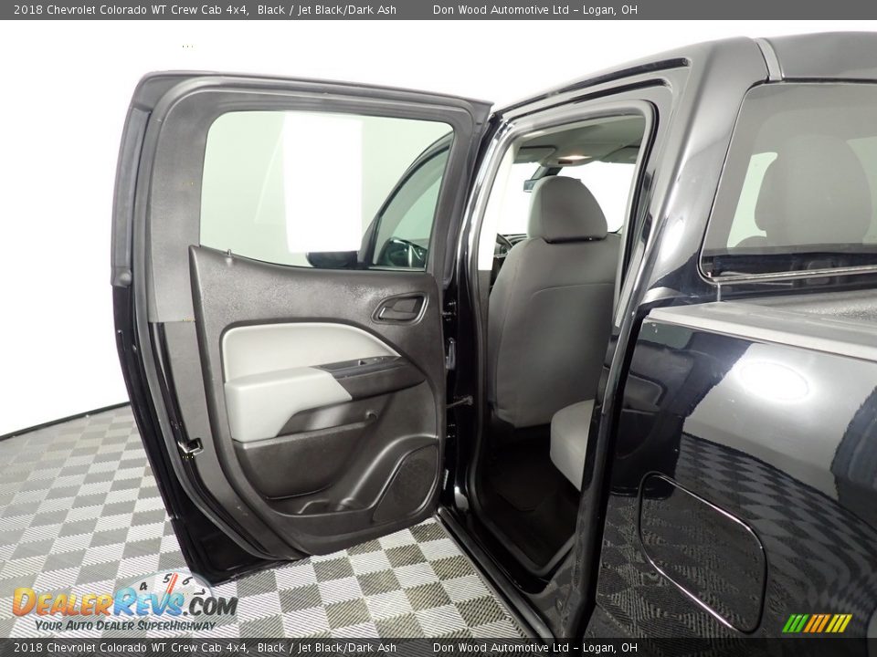 2018 Chevrolet Colorado WT Crew Cab 4x4 Black / Jet Black/Dark Ash Photo #32