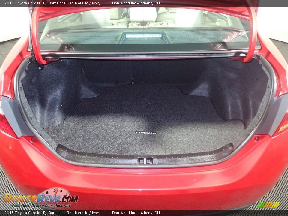 2015 Toyota Corolla LE Barcelona Red Metallic / Ivory Photo #16