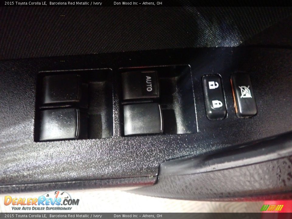 2015 Toyota Corolla LE Barcelona Red Metallic / Ivory Photo #22
