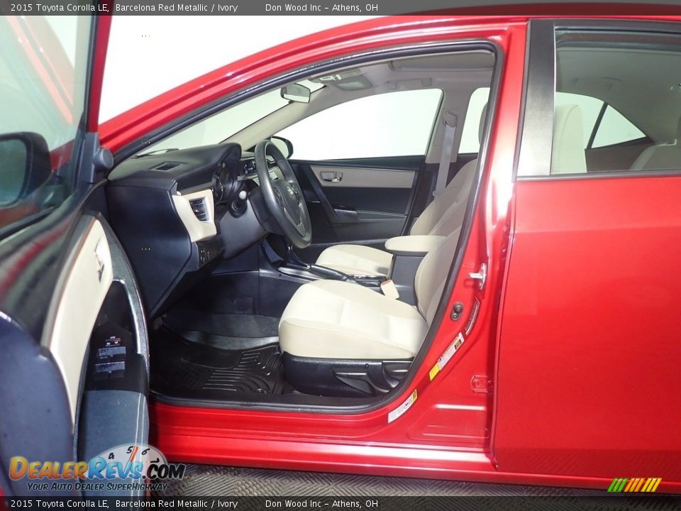 2015 Toyota Corolla LE Barcelona Red Metallic / Ivory Photo #23