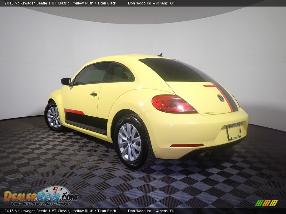 2015 Volkswagen Beetle 1.8T Classic Yellow Rush / Titan Black Photo #12
