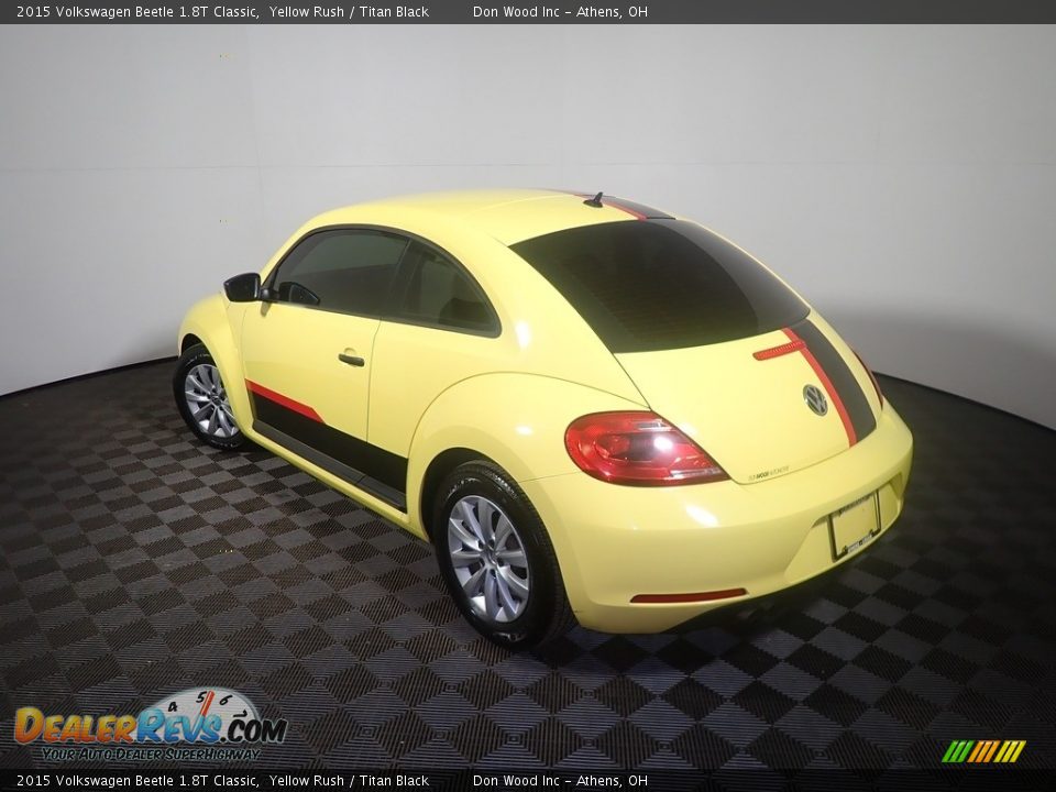2015 Volkswagen Beetle 1.8T Classic Yellow Rush / Titan Black Photo #13