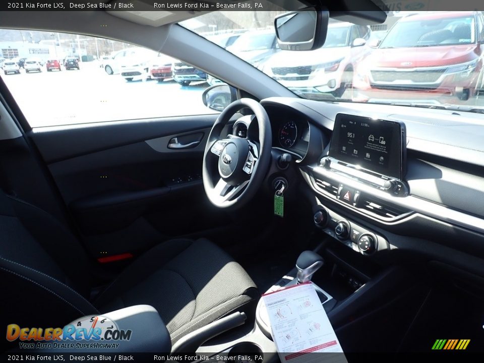 2021 Kia Forte LXS Deep Sea Blue / Black Photo #9