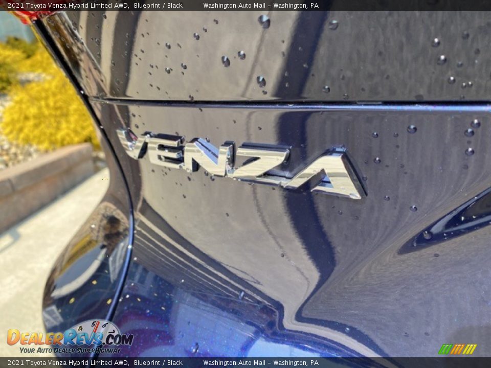 2021 Toyota Venza Hybrid Limited AWD Blueprint / Black Photo #27
