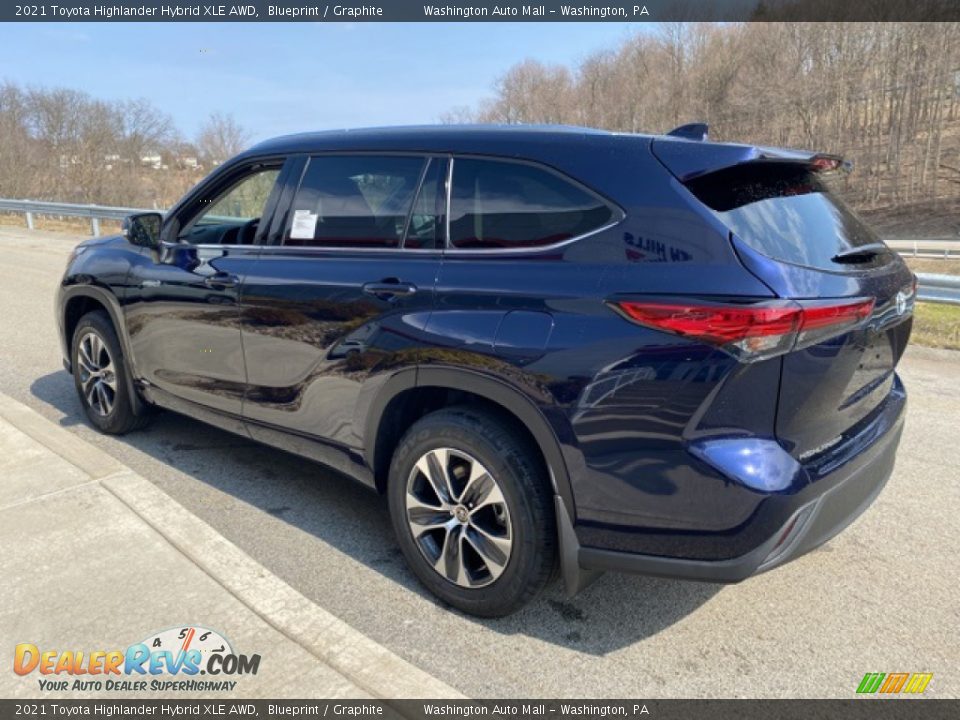 2021 Toyota Highlander Hybrid XLE AWD Blueprint / Graphite Photo #2