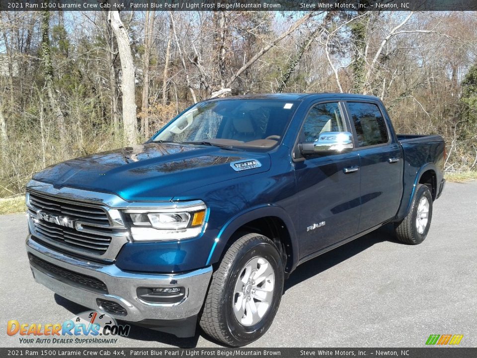 2021 Ram 1500 Laramie Crew Cab 4x4 Patriot Blue Pearl / Light Frost Beige/Mountain Brown Photo #2