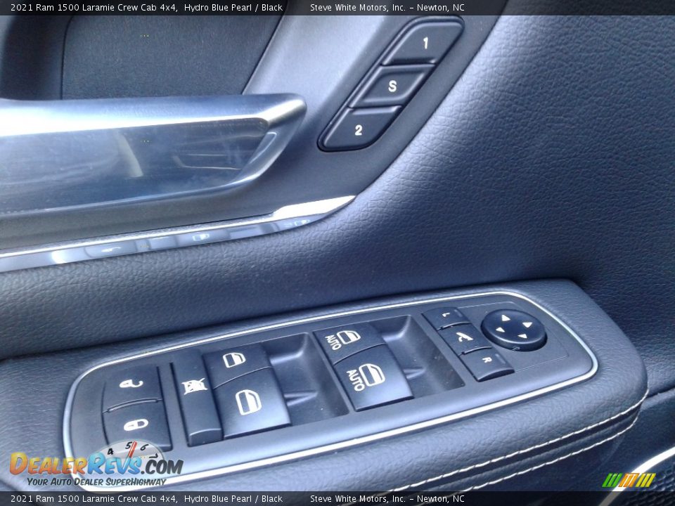 2021 Ram 1500 Laramie Crew Cab 4x4 Hydro Blue Pearl / Black Photo #12
