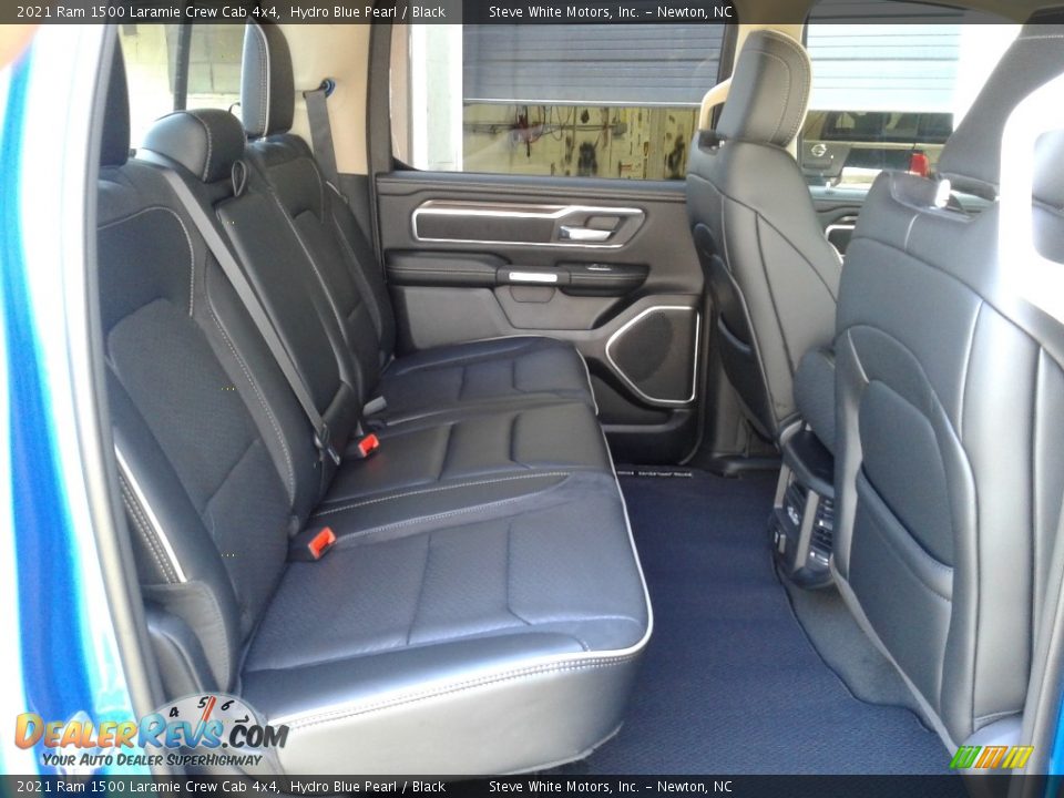 2021 Ram 1500 Laramie Crew Cab 4x4 Hydro Blue Pearl / Black Photo #16