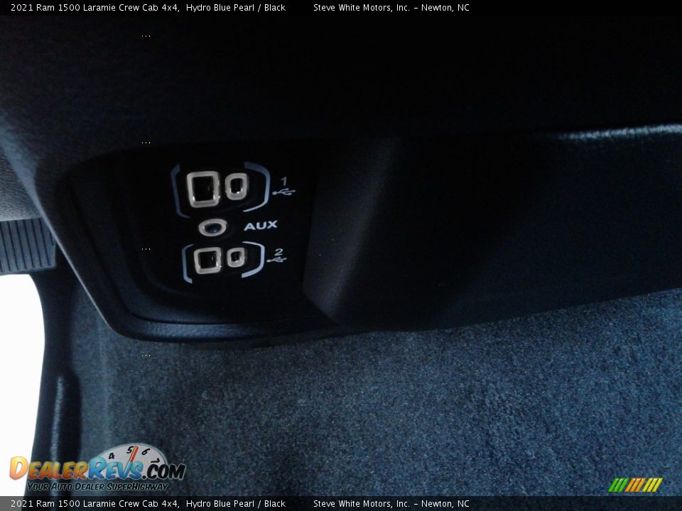 2021 Ram 1500 Laramie Crew Cab 4x4 Hydro Blue Pearl / Black Photo #28